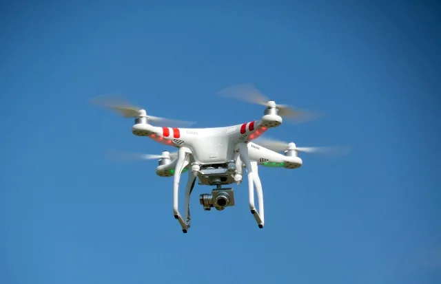 drone, espionage, camera-407393.jpg